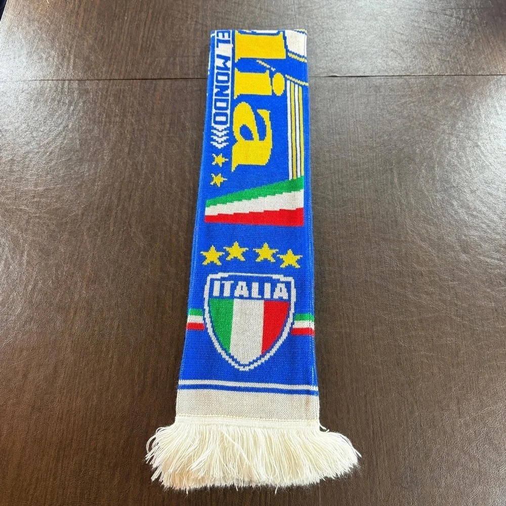 Italy Italia Campioni Del Mondo Blue and Yellow Knit Soccer Scarf